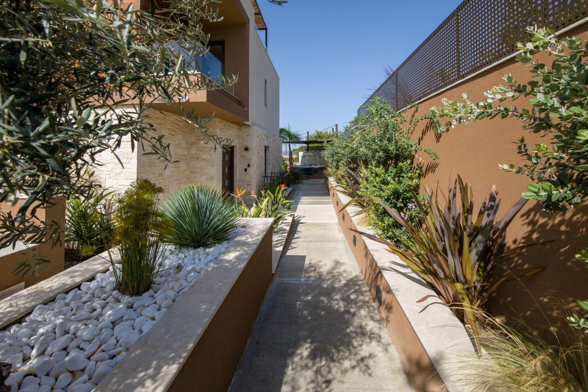 Almi-Cove Hilltop Villas Almirida エクステリア 写真
