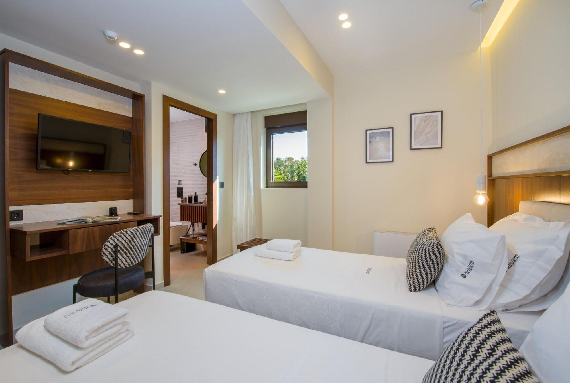 Almi-Cove Hilltop Villas Almirida エクステリア 写真