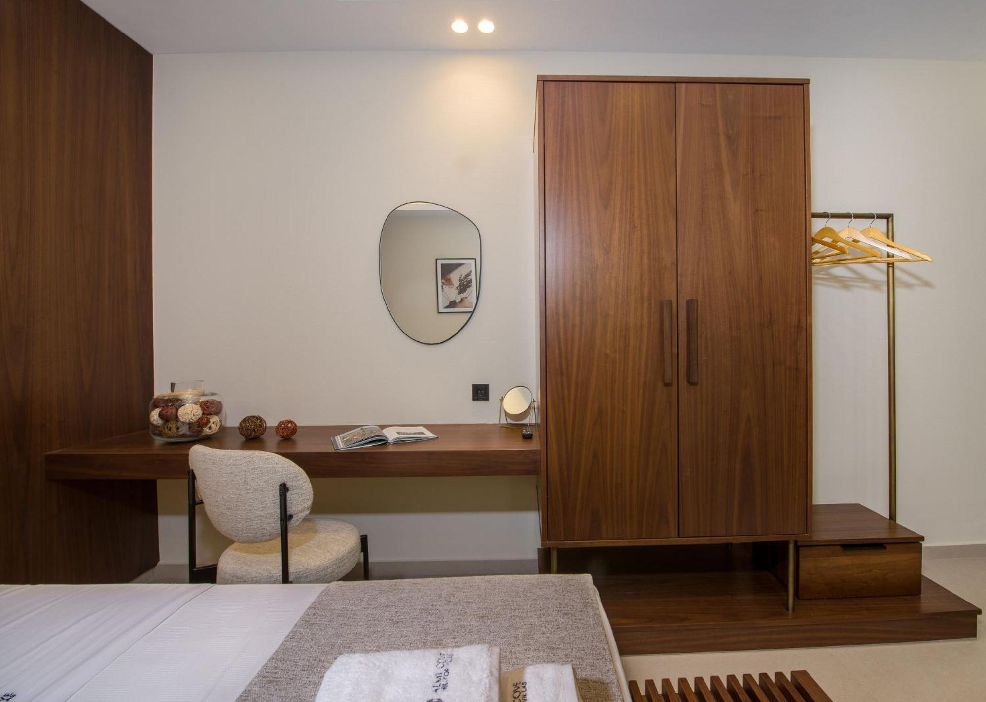 Almi-Cove Hilltop Villas Almirida エクステリア 写真